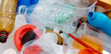 A roadmap to cutting 1/3 of single-use plastic pollution in Canada